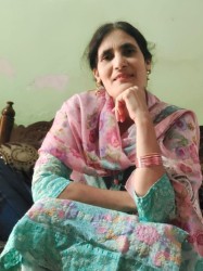 Yasmeen  lodhi